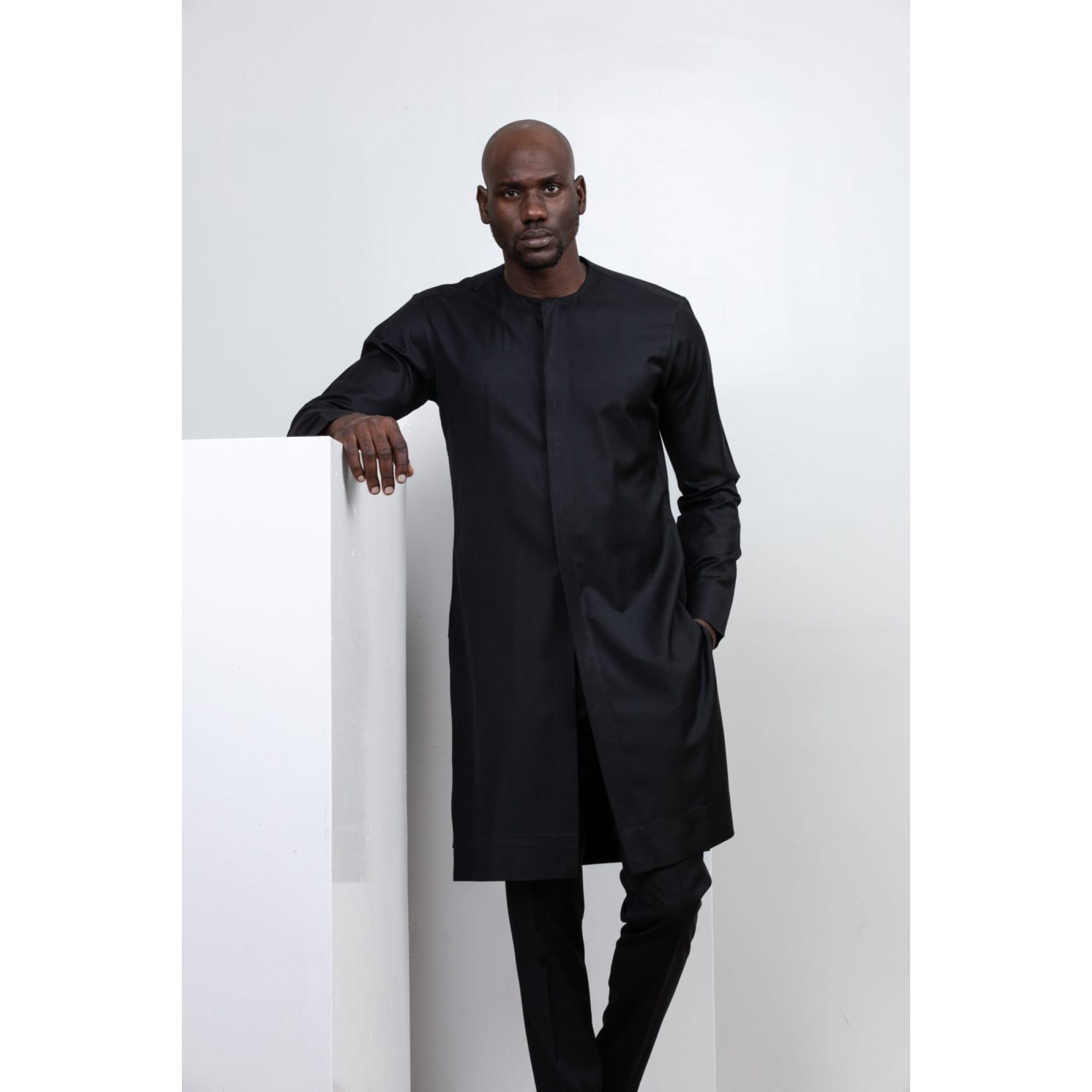 BLACK ROUNDNECK KAFTAN SHIRT AND TROUSERS