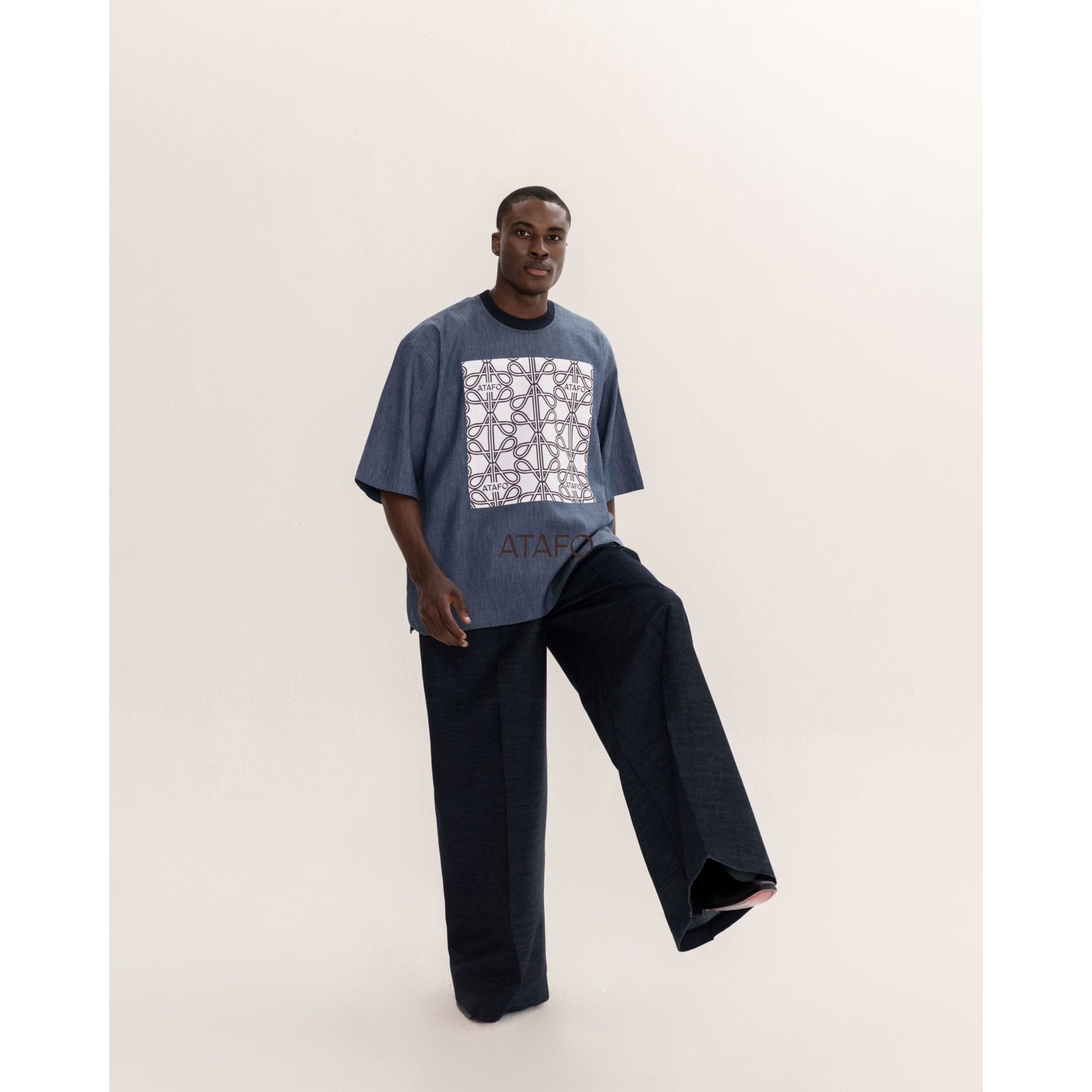 ATAFO LOGO PATCH DENIM TSHIRT